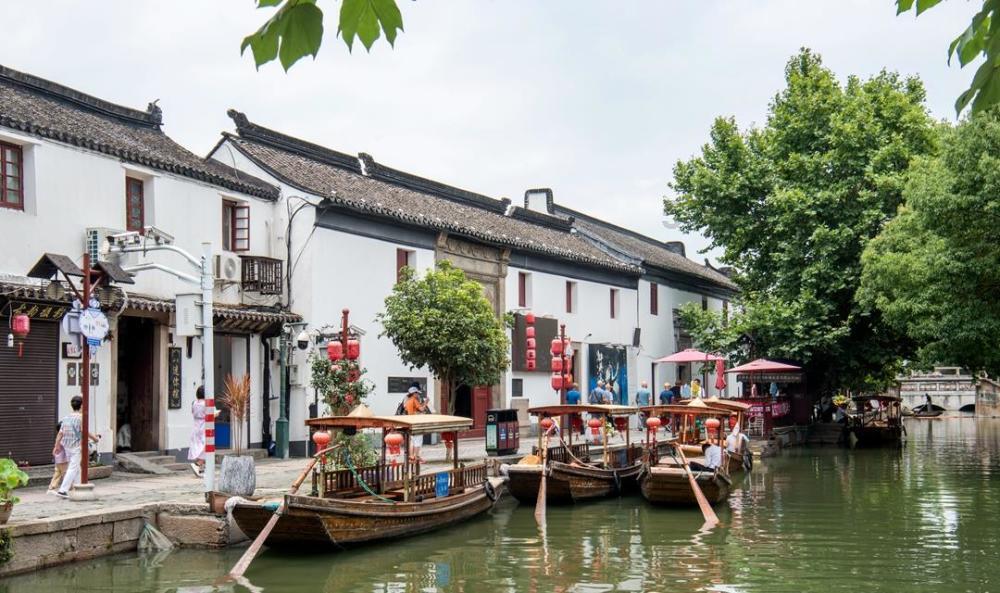 温暖留校：高校人性化管理的温度